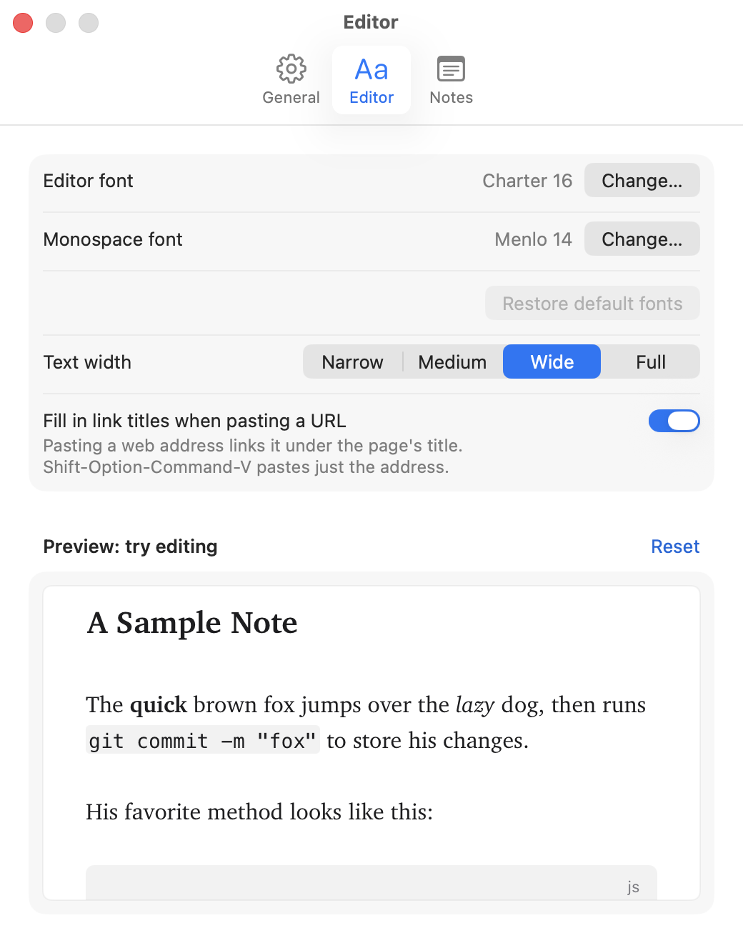 Settings → Editor: the editor and monospace fonts with Change… buttons, Text width, Fill in link titles, and the live preview note below